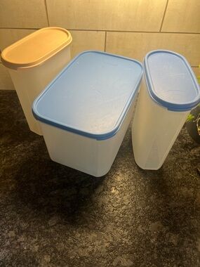Set of 3 Vintage Tupperware Modular Mates Containers with Blue and Cream Lids
